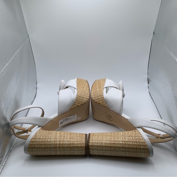 NWOB Michael Kors Sadie Leather Bow Platform Sandals white size9.5M women’s 2033 - Picture 7 of 10